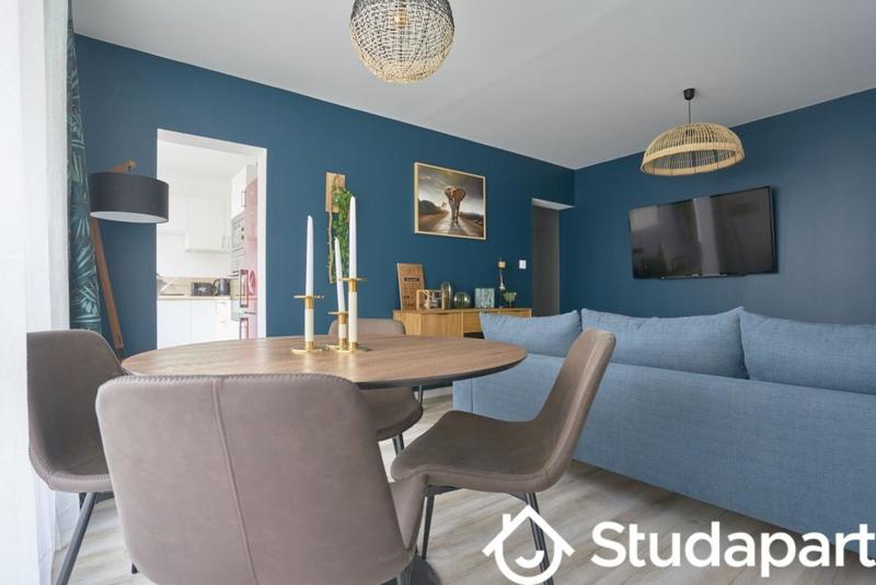 Chambre - 12 m² - 1 pièce