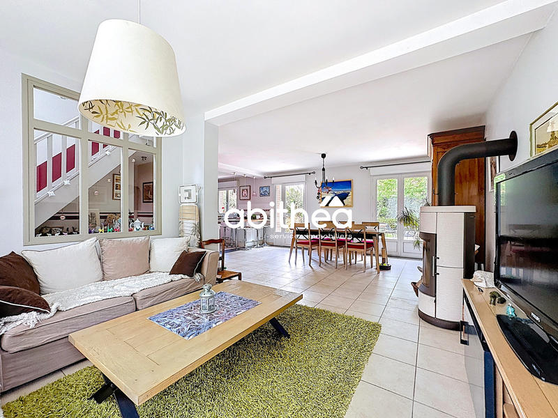 Maison - 175 m² - 7 pièces