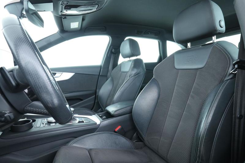 Audi A4 Avant 2.0 Tdi s line s tronic 150 ch