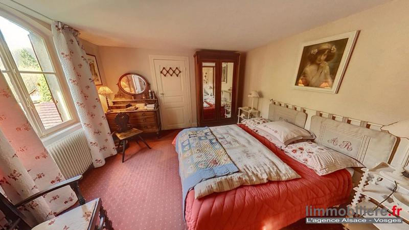 Maison - 200 m² - 5 pièces