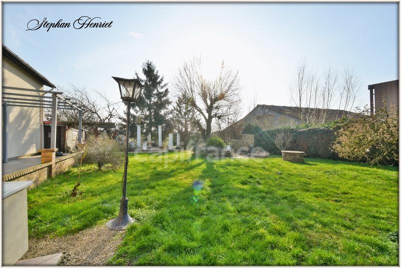 Maison de village - 106 m² - 4 pièces