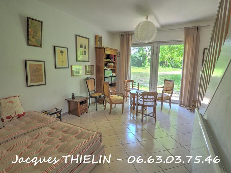 Maison - 260 m² - 8 pièces