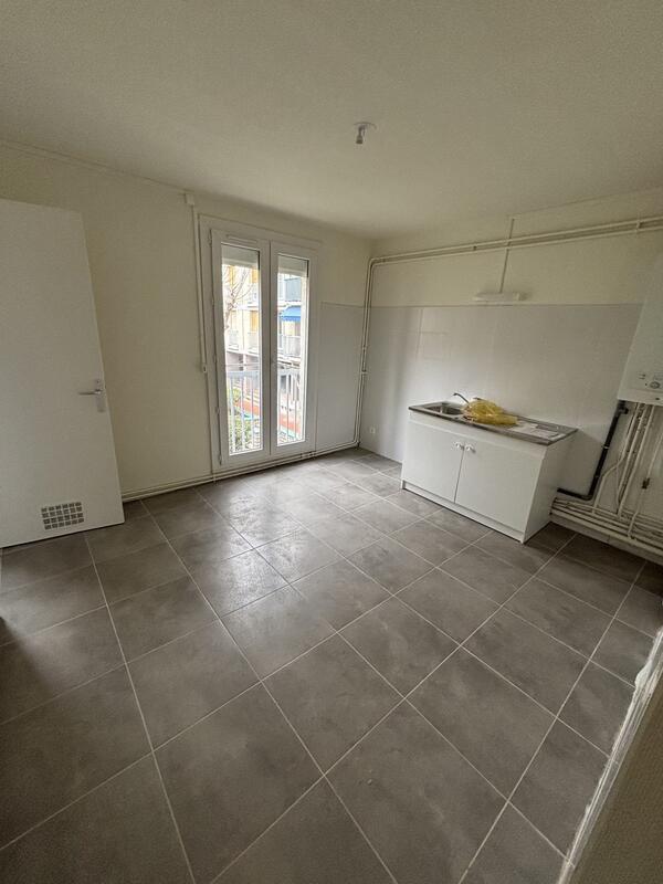 Appartement - 75 m² - 3 pièces