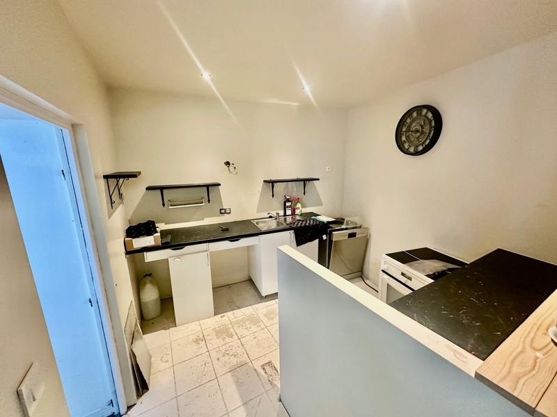 Local commercial - 110 m² - 3 pièces