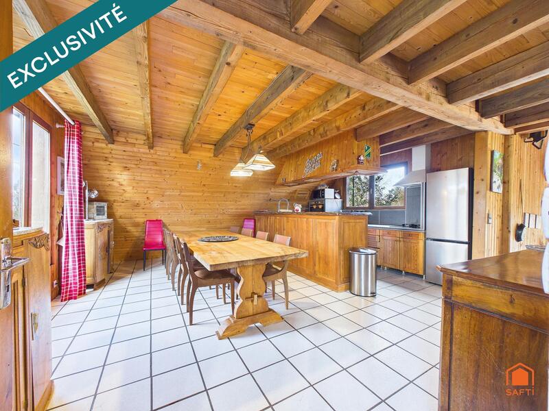 Maison - 200 m² - 7 pièces