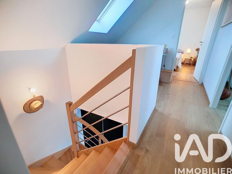 Maison - 94 m² - 6 pièces