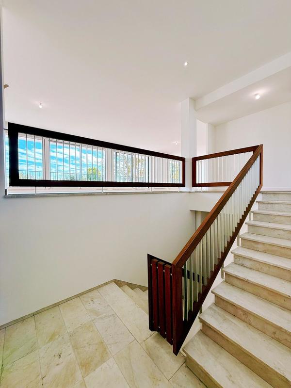 Appartement - 164 m² - 4 pièces