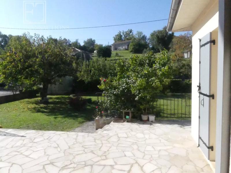 Maison - 133 m² - 6 pièces