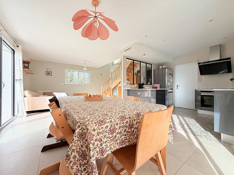 Maison - 149 m² - 7 pièces