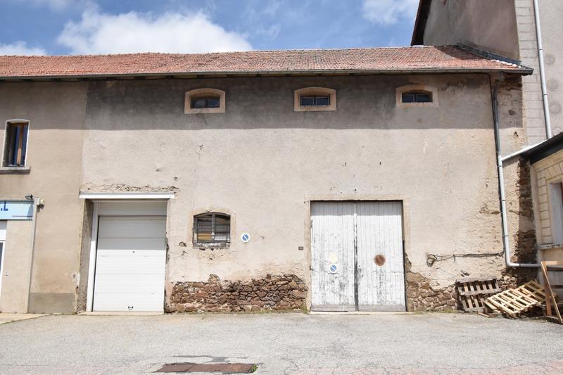 Grange - 160 m² - 2 pièces