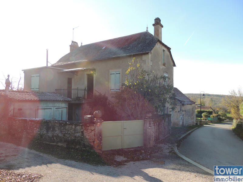Maison - 93 m² - 4 pièces