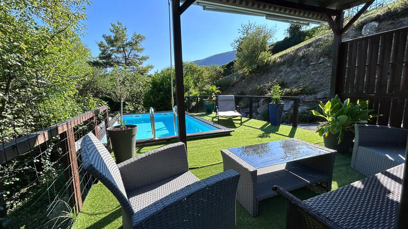 Maison - 185 m² - 6 pièces