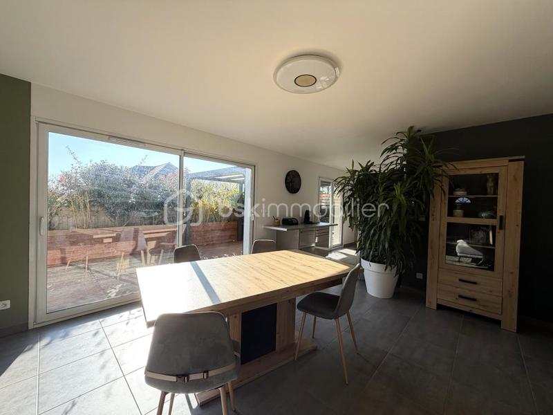 Maison - 97 m² - 6 pièces