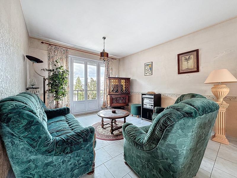 Maison - 96 m² - 4 pièces