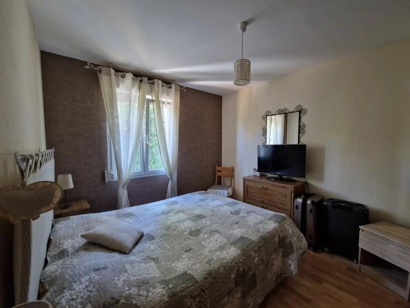 Maison chambre d'hôtes - 240 m² - 11 pièces