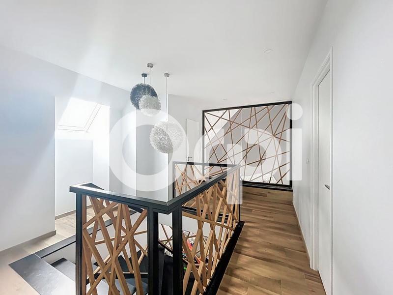 Maison - 170 m² - 6 pièces