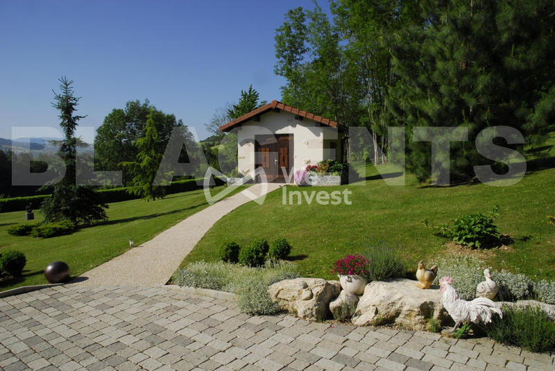 Maison - 344 m² - 8 pièces