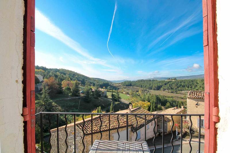 Maison de village - 179 m² - 7 pièces