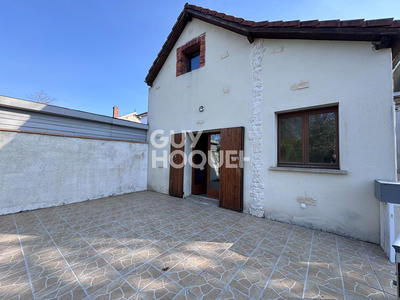 Maison - 98 m² - 4 pièces