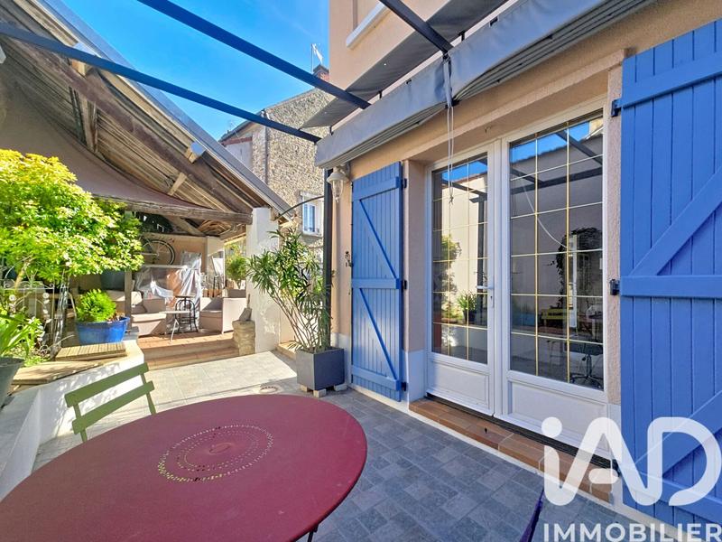 Maison - 97 m² - 5 pièces