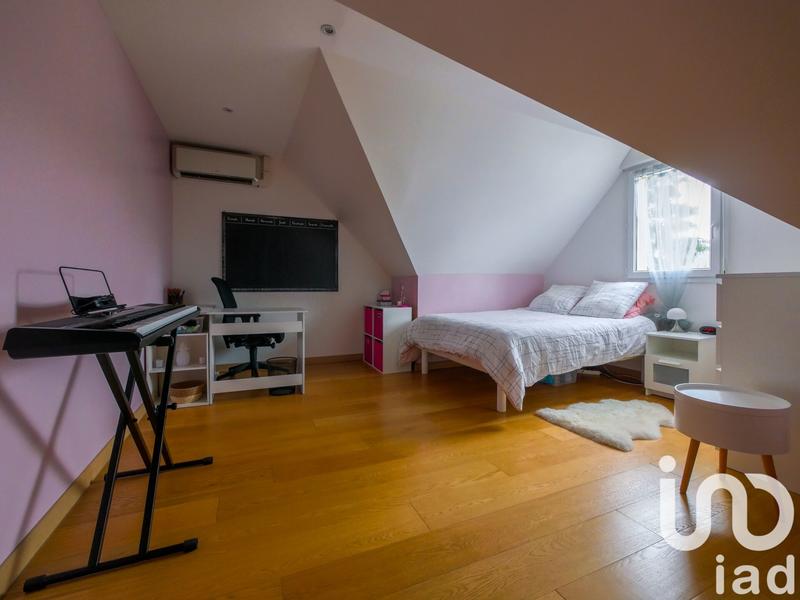 Maison - 144 m² - 6 pièces