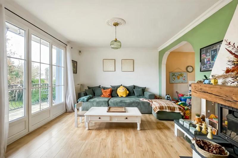 Maison - 141 m² - 6 pièces