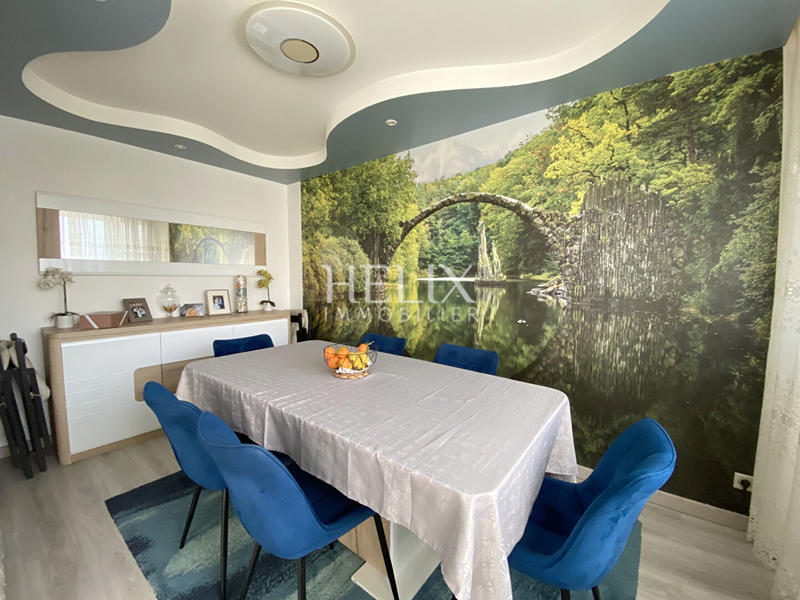 Appartement - 85 m² - 5 pièces