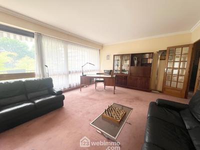 Appartement - 90 m² - 4 pièces