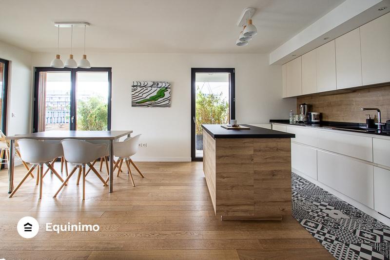 Appartement - 136 m² - 6 pièces