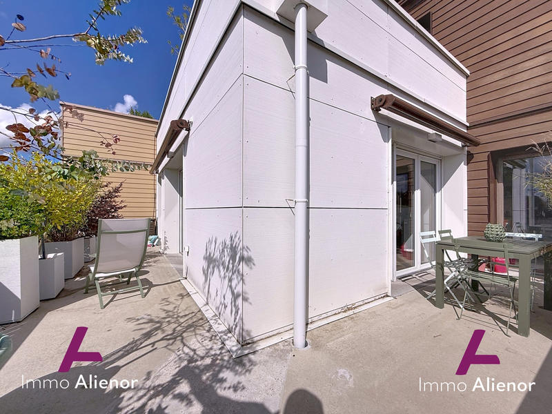 Appartement - 140 m² - 5 pièces