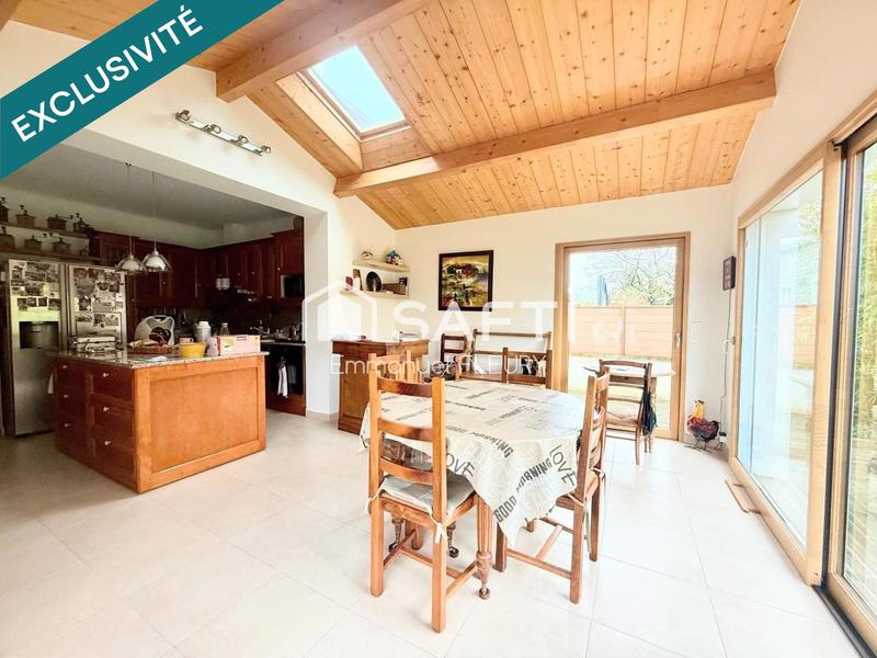 Maison - 135 m² - 6 pièces