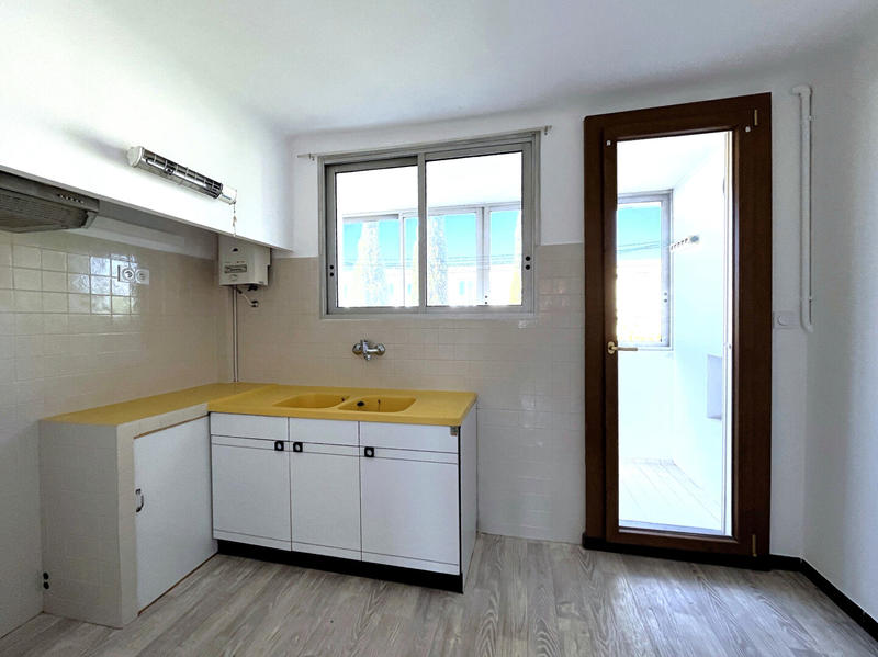 Appartement - 93 m² - 4 pièces