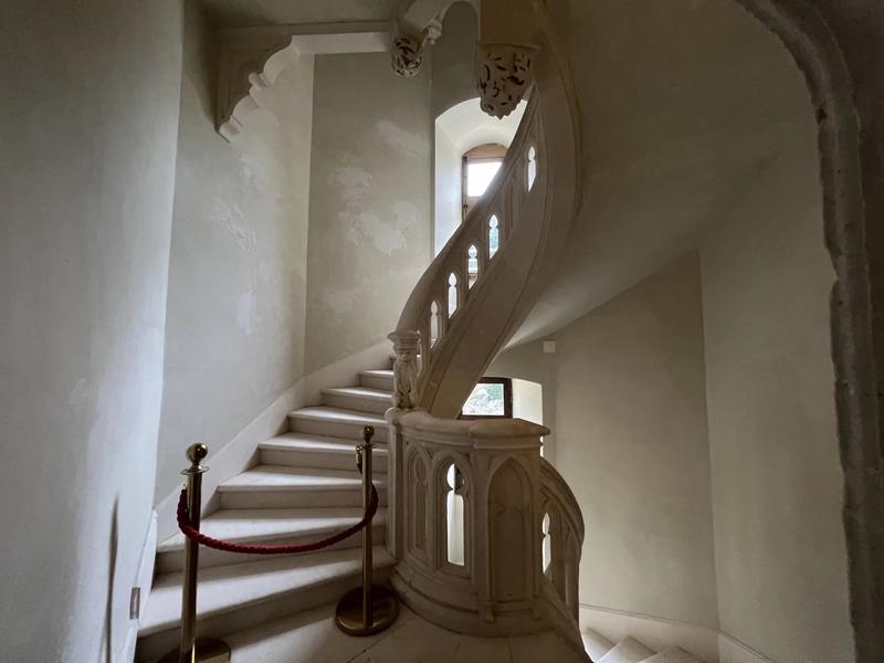 Château - 2 000 m² - 40 pièces