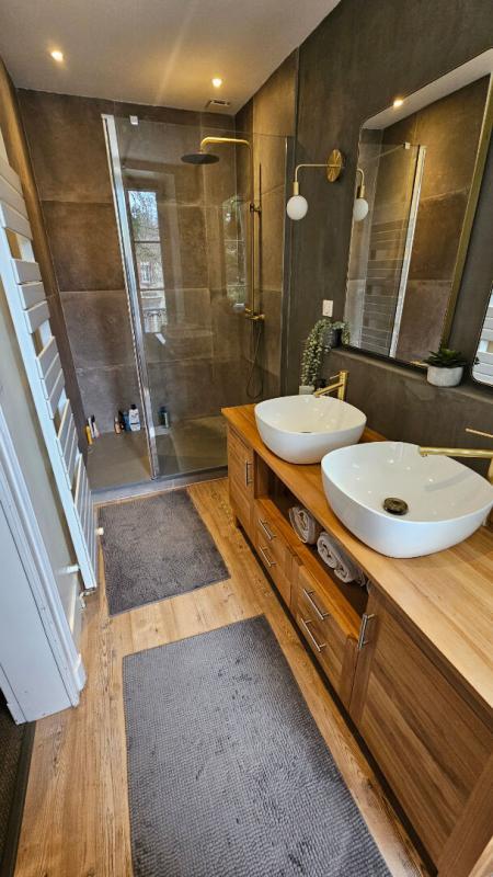 Maison - 198 m² - 8 pièces