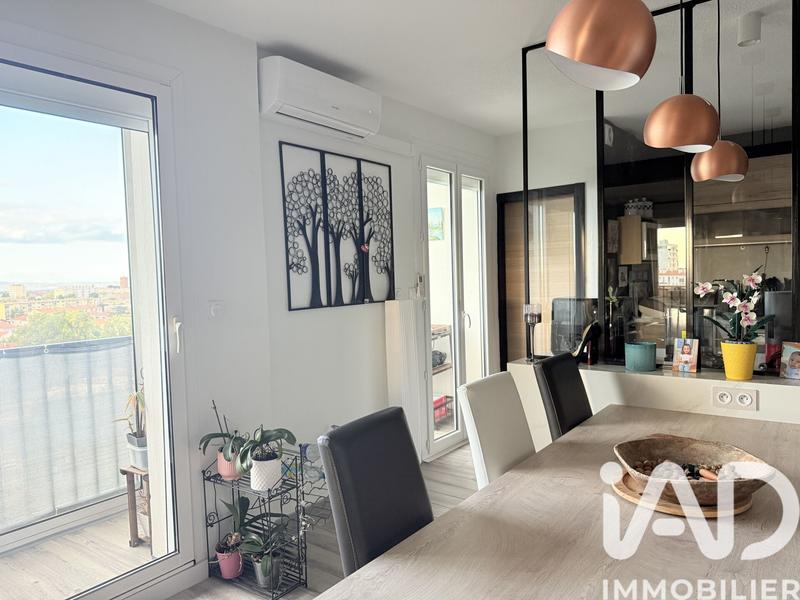 Appartement - 83 m² - 4 pièces