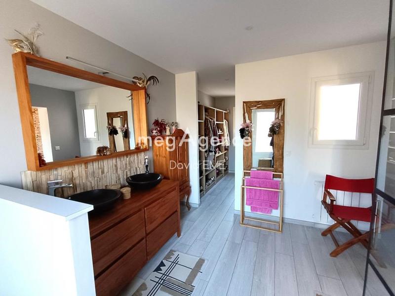 Maison - 104 m² - 5 pièces