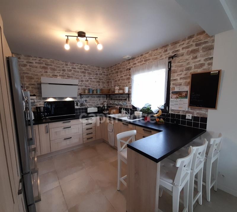 Maison - 137 m² - 5 pièces