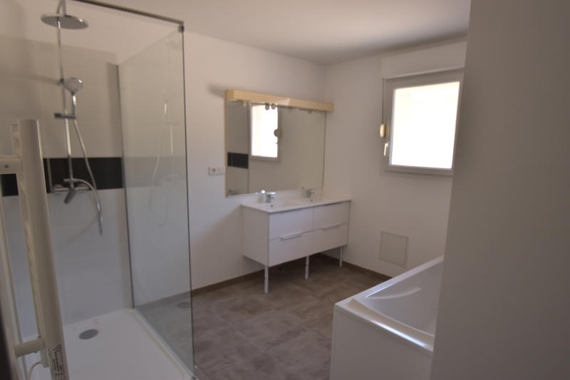 Maison - 123 m² - 4 pièces