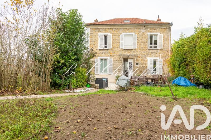 Maison - 150 m² - 7 pièces