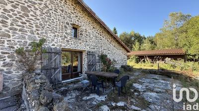 Maison - 214 m² - 7 pièces