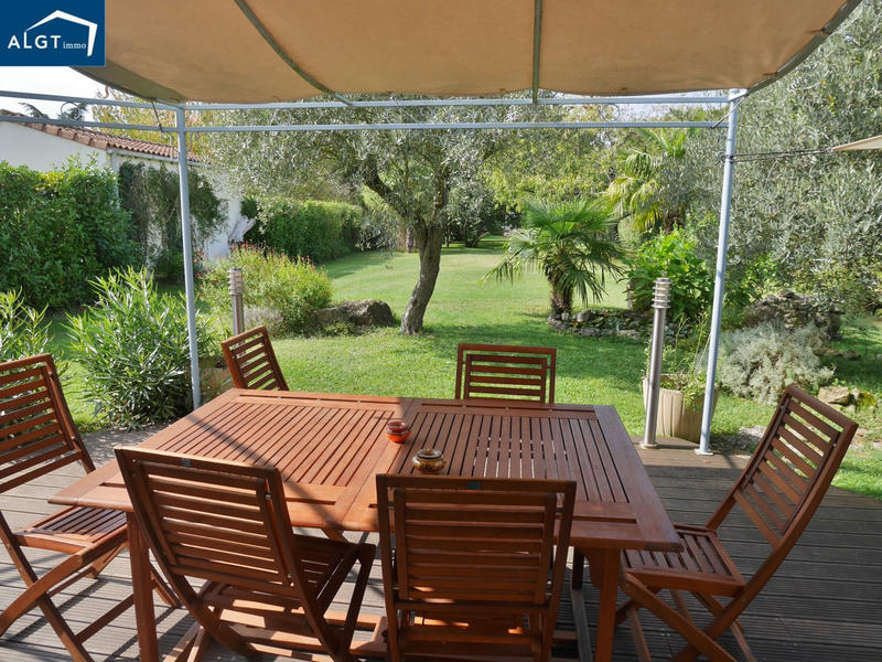 Villa - 210 m² - 6 pièces