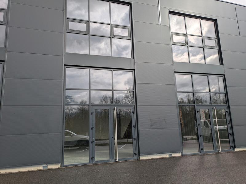 Local commercial - 549 m² - 1 pièce