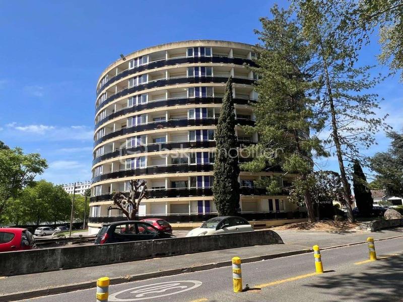 Studio - 27 m² - 1 pièce