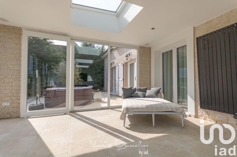 Maison de village - 200 m² - 9 pièces