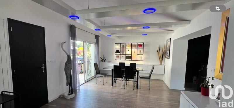 Maison - 236 m² - 9 pièces