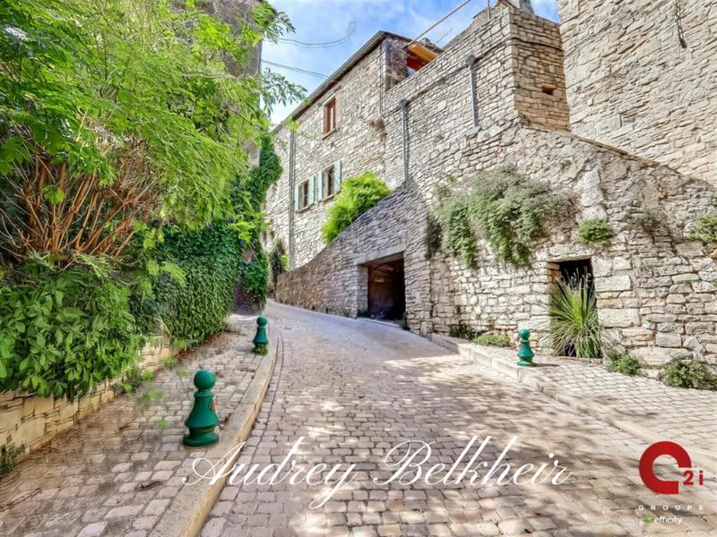 Maison - 106 m² - 5 pièces