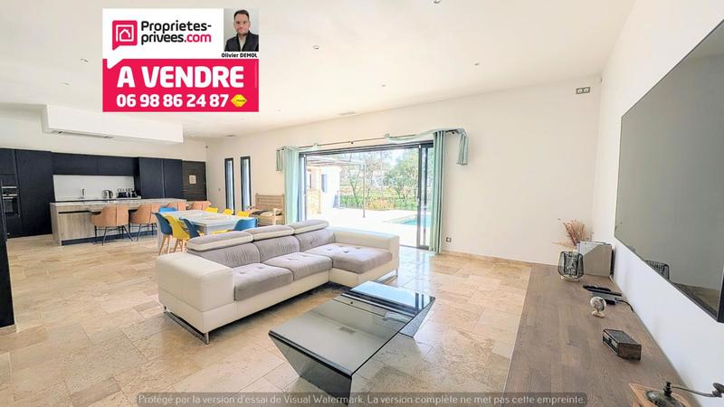 Maison - 180 m² - 6 pièces