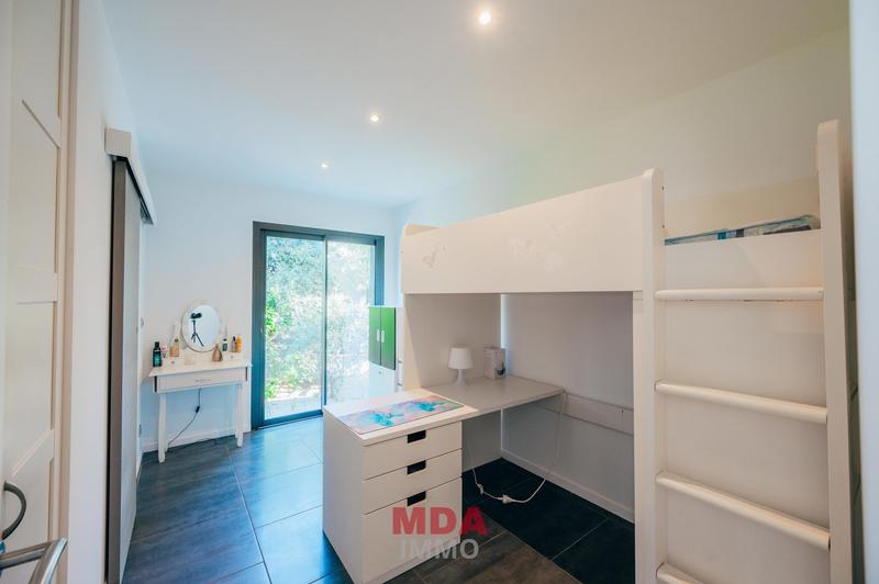 Maison contemporaine - 135 m² - 4 pièces