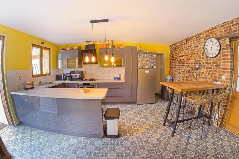 Propriété - 245 m² - 5 pièces