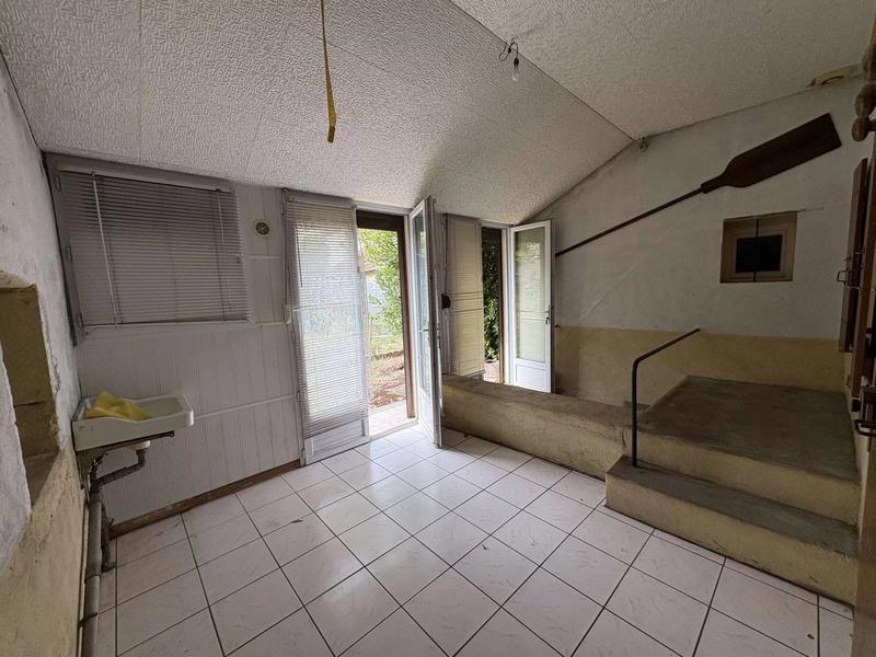 Appartement - 93 m² - 5 pièces